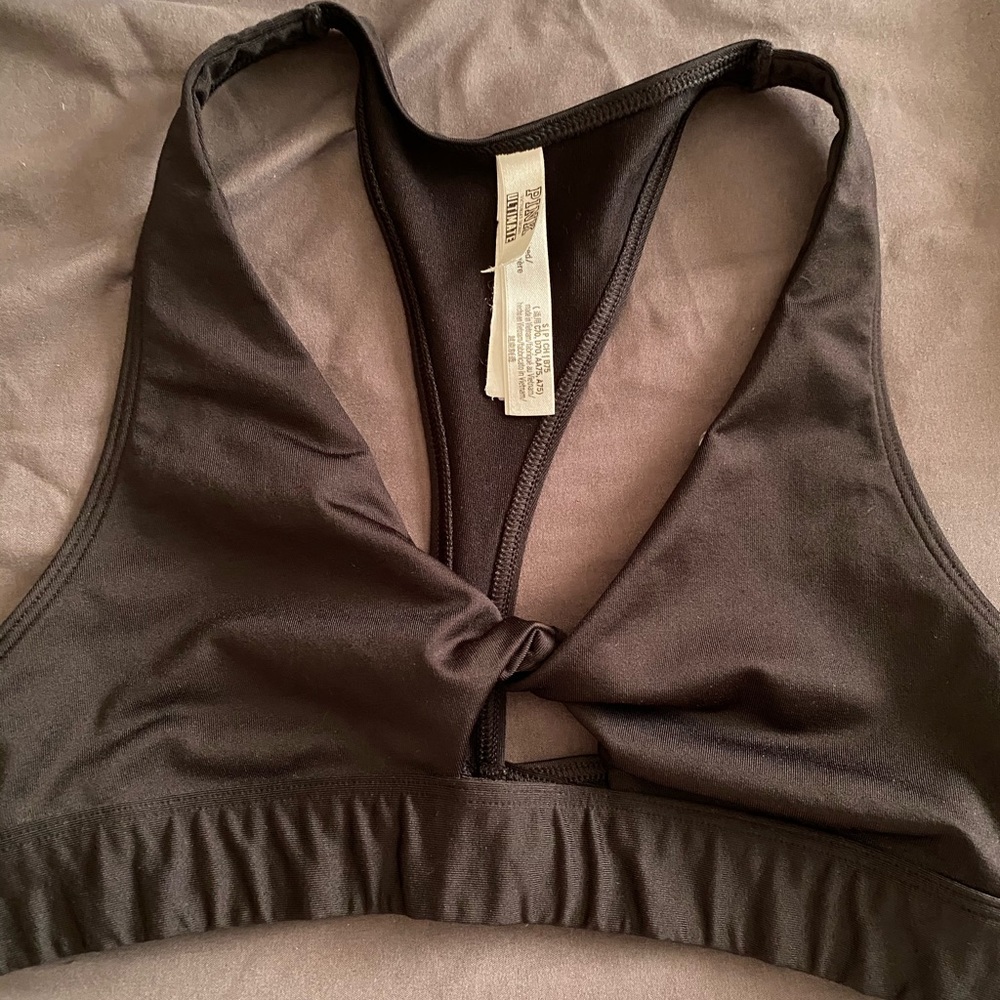 Victoria’s Secret Ultimate Gym to Swim sports bra